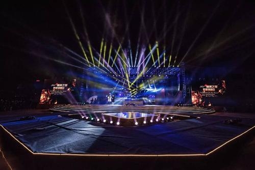 云飛互動告訴你常規(guī)舞臺搭建設(shè)備大全